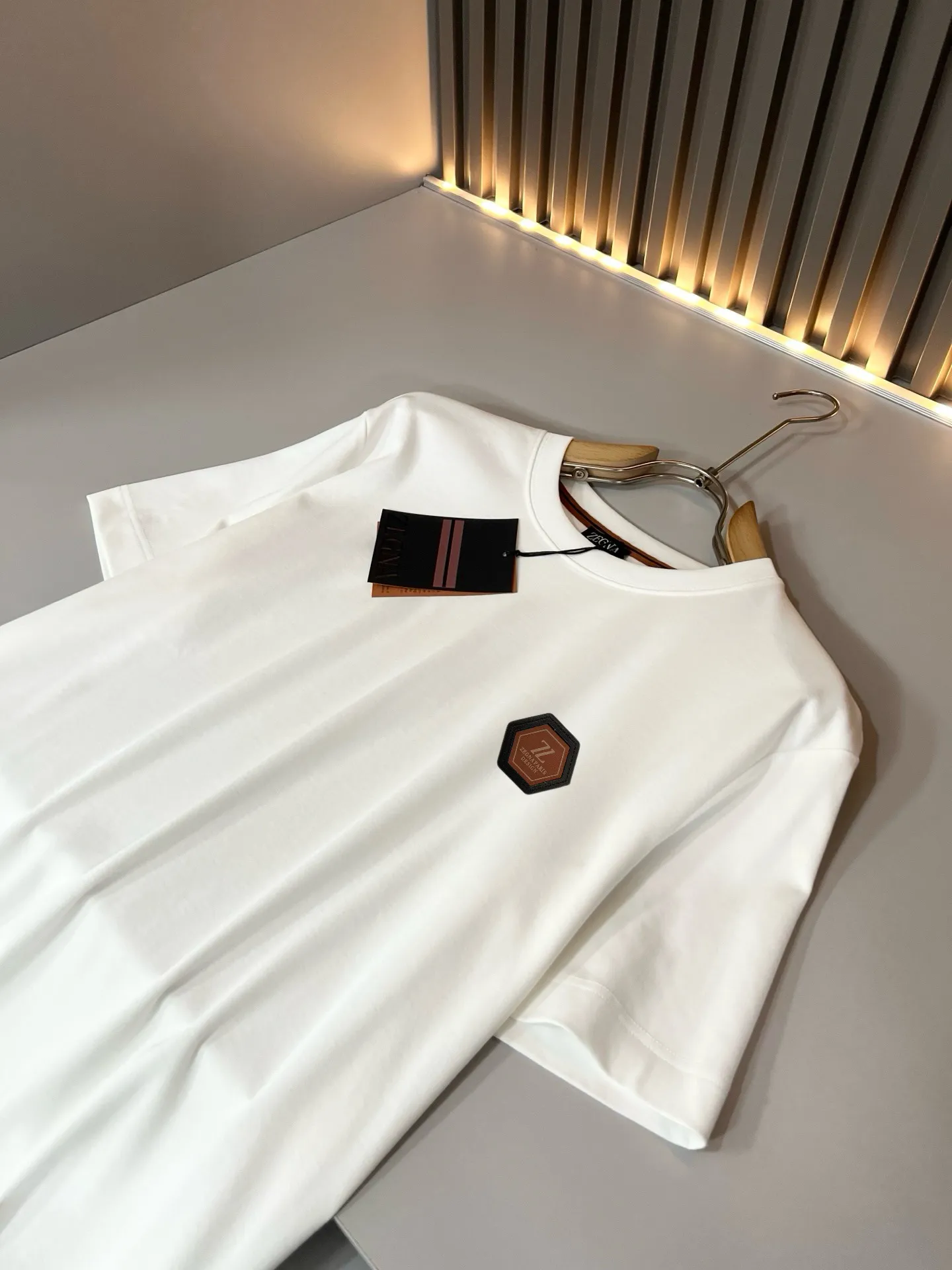 ，Ermenegildo Zeg*a * 2026 T ， ！ Classic ！ ！ ， 、 ！ 、 … Quality 。Size：M-3XL